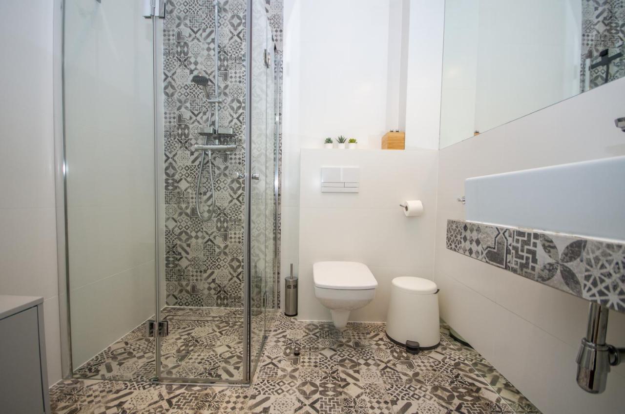 Inpoint Wielopole 32 Boutique Apartments Old Town&Kazimierz District คราคูฟ ภายนอก รูปภาพ