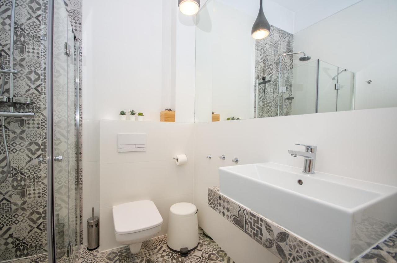 Inpoint Wielopole 32 Boutique Apartments Old Town&Kazimierz District คราคูฟ ภายนอก รูปภาพ