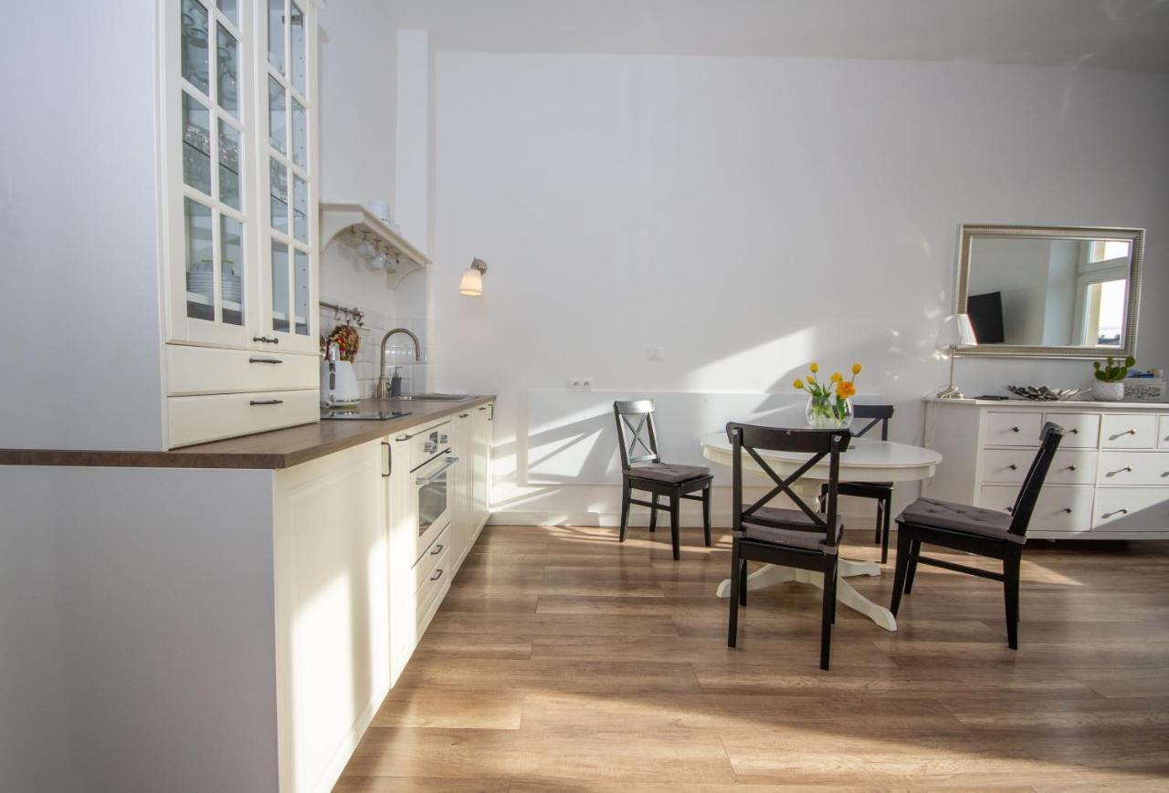 Inpoint Wielopole 32 Boutique Apartments Old Town&Kazimierz District คราคูฟ ภายนอก รูปภาพ